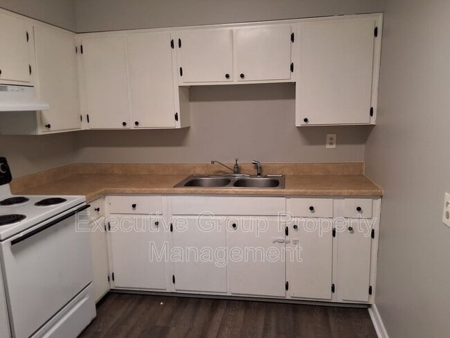 Foto del edificio - 1122 Evelyn Dr