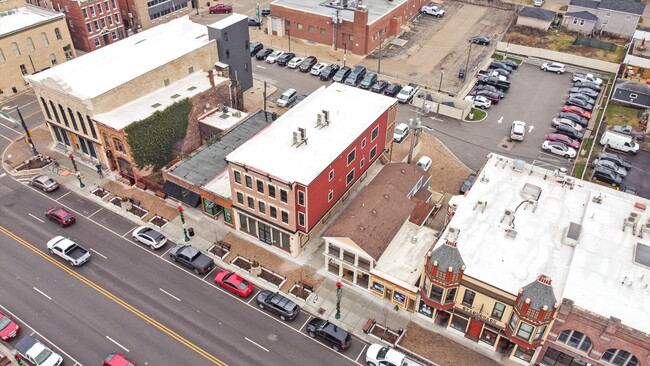 Building Photo - 1016 S State St