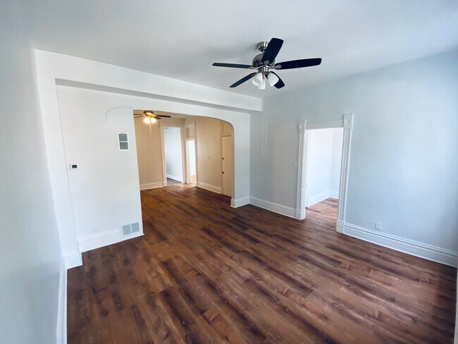 Dining Room - 2139 W Chicago Ave