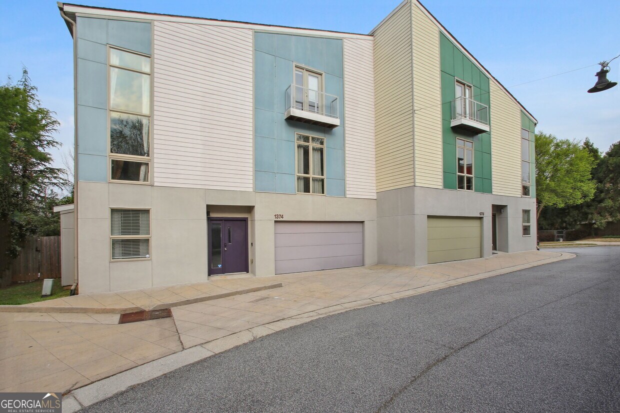 1374 Rietveld Row NW, Atlanta, GA 30318 Townhome Rentals in Atlanta