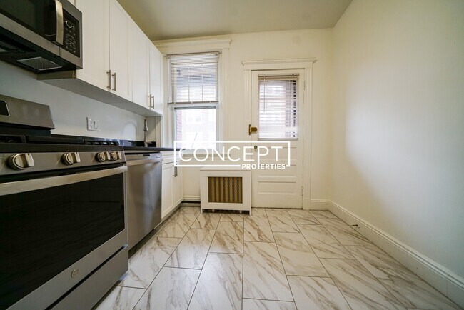 Building Photo - 58 Selkirk Rd