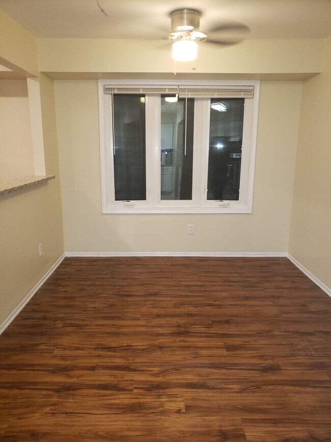 Comedor - 1115 Thomas Rd