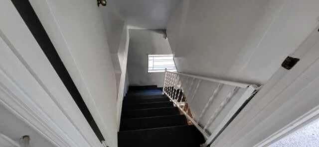 Building Photo - 513 Center St