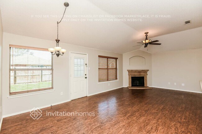 Building Photo - 9124 Friendswood Dr