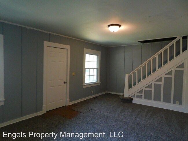 Building Photo - 3 br, 1 bath House - 320 Race St.