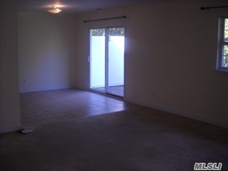 Foto del edificio - 18 Blackberry Commons