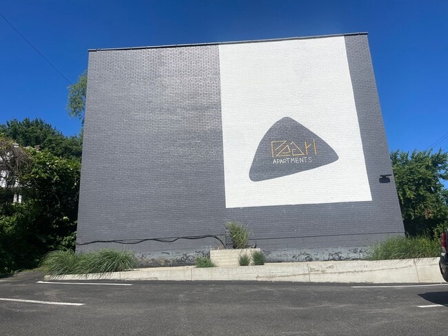 Building Photo - Pearl Apartments