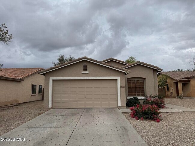 Building Photo - 3110 S 100th Ln