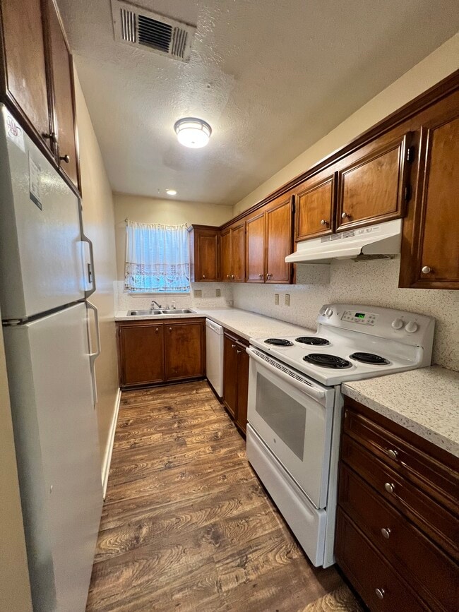 Building Photo - 6271 Woodrun Pl