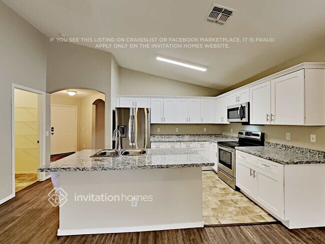 Foto del edificio - 12514 W Hearn Rd