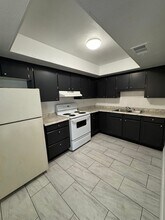 Building Photo - 3049-3055 St Paul Dr