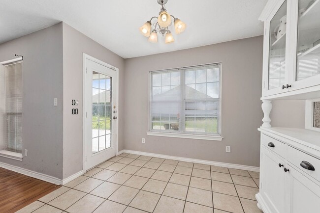 Building Photo - AUGUST PRE-LEASE! Incredible 4 Bed 3 Bath ...