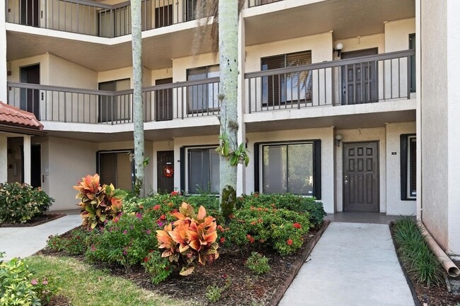 Photo - 10110 Cedar Point Blvd Apartment