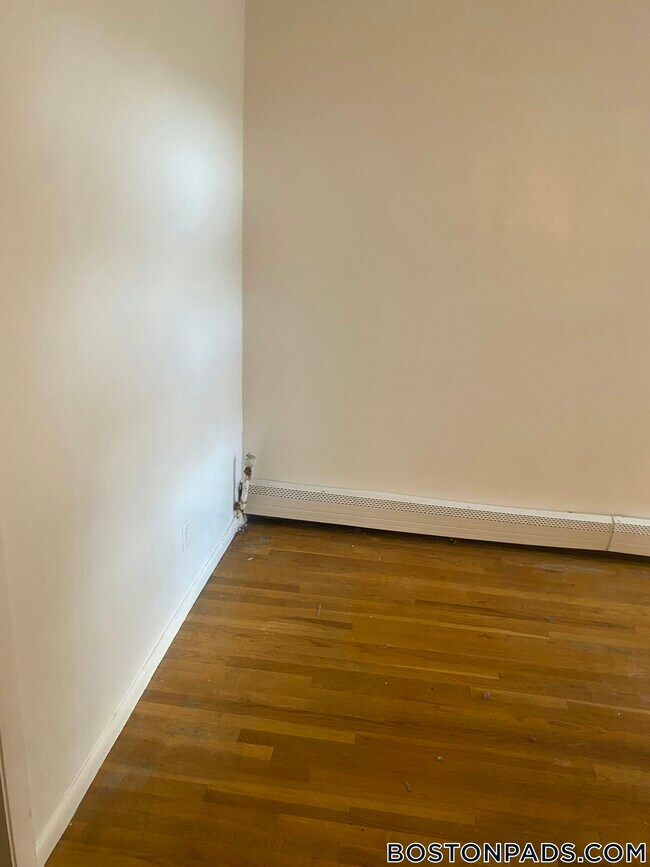 Foto del edificio - 61 S Huntington Ave