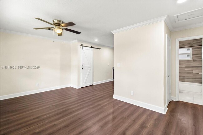 Foto del edificio - 440 NE 30th St