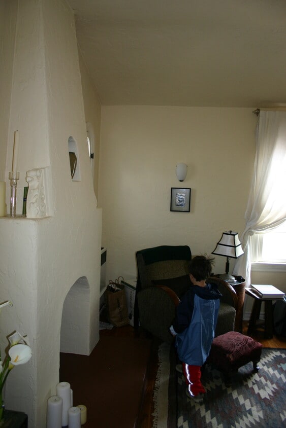 Living Room - 1612 Rockwood St