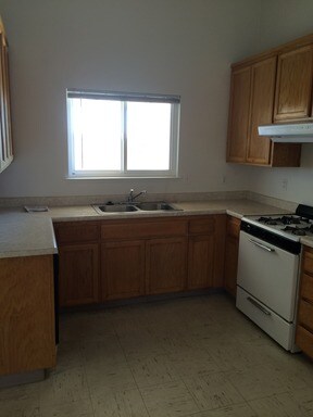 Building Photo - 2069 Las Fresas Way