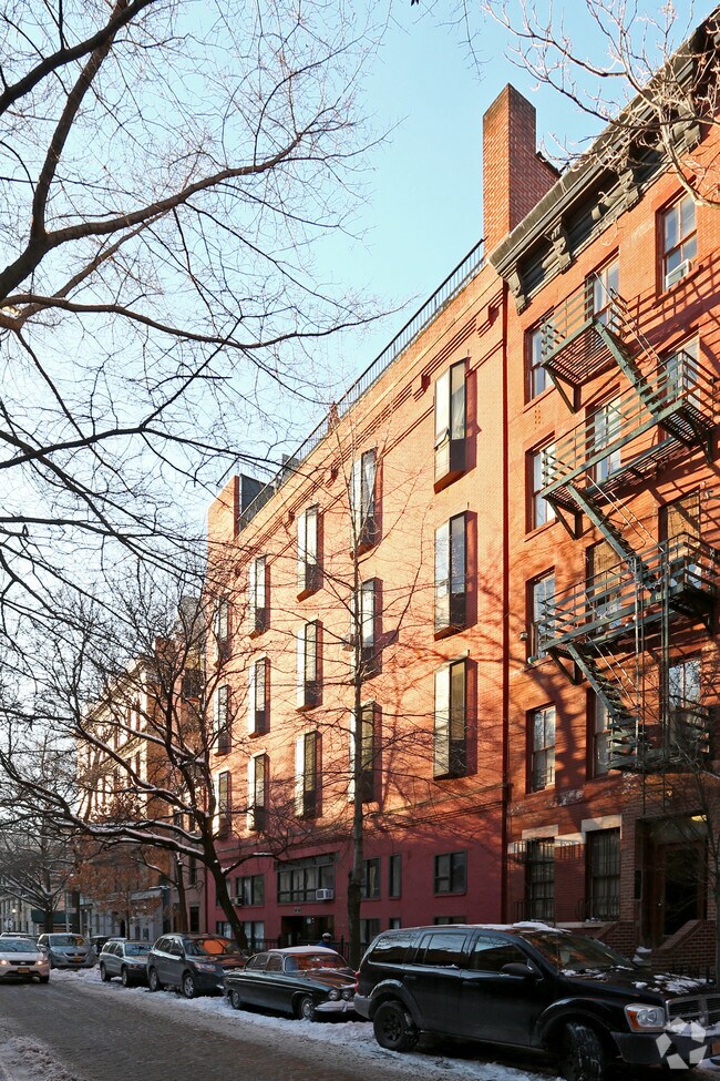 123 Bank St, New York, NY 10014 Apartments New York, NY
