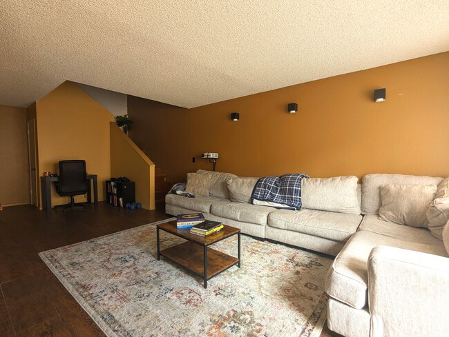 Photo - 4406 W Palmaire Ave Townhome