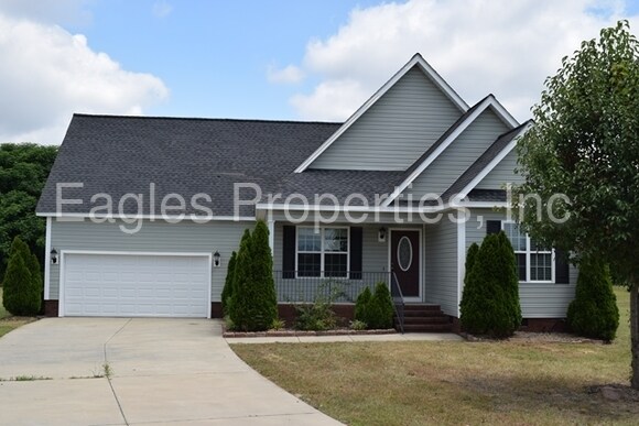 Primary Photo - 105 Heron Pl