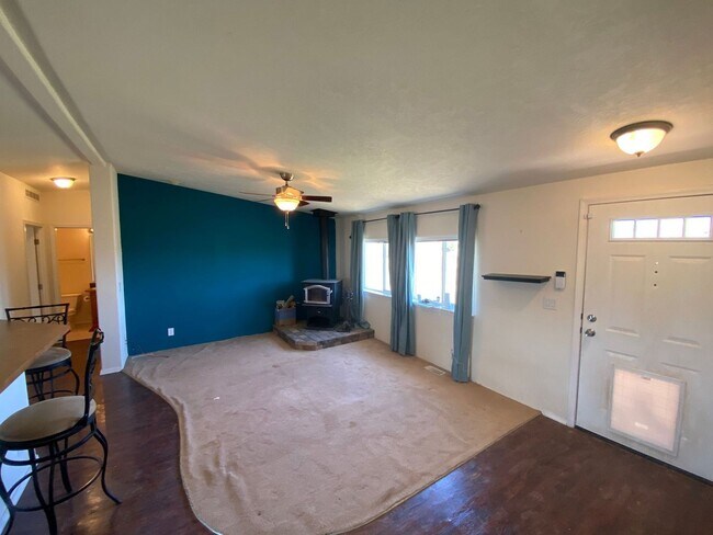 Foto del edificio - 3 bedroom 2 bath Manufactured home