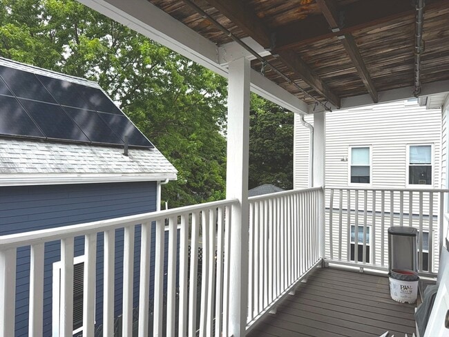 Building Photo - 40 Almont St