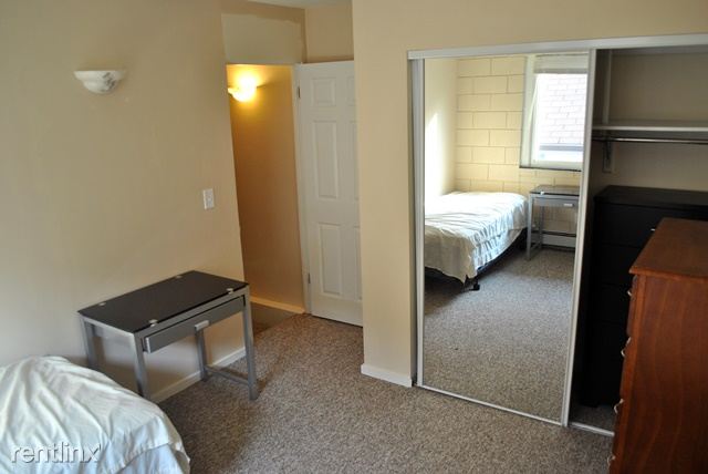 Foto del edificio - 3 br, 1 bath Apartment - 727 Packard St 1