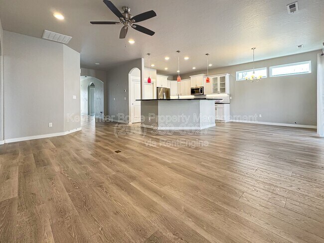 Foto del edificio - 3851 N Jackie Ln