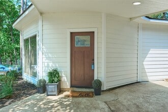 Building Photo - 21 Harbour Ln