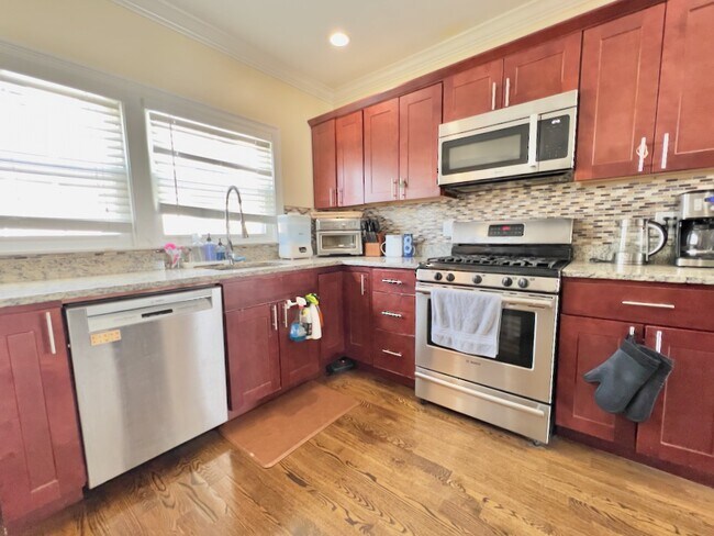 Foto del edificio - 84 Maple St