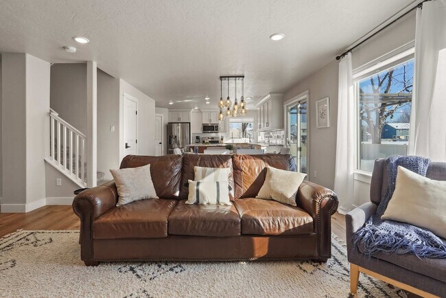 Foto del edificio - 2549 W Tango Creek Dr