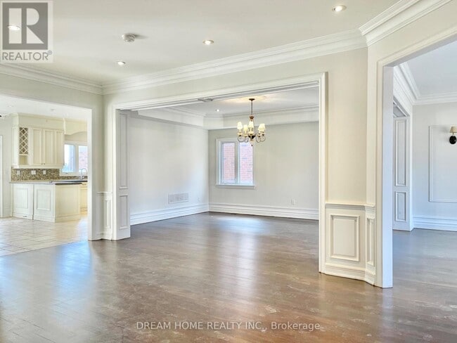 Building Photo - 25A OAK AVENUE