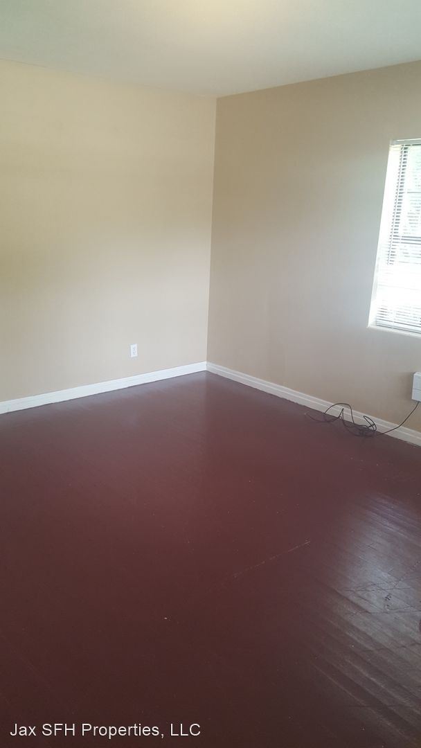 Foto del edificio - 3 br, 1 bath House - 6308 Wilson Blvd.