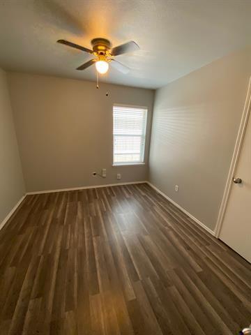 Building Photo - 10449 Fossil Hill Dr