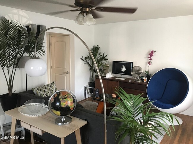 Foto del edificio - 701 Coronado Terrace