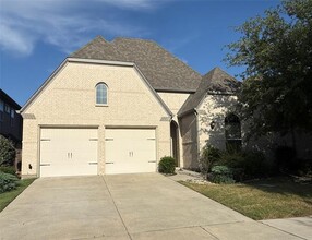 Building Photo - 2104 Hubbard Park Ln