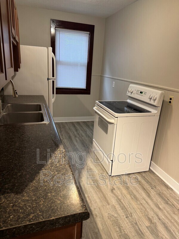 Foto del edificio - 348 S 38th St