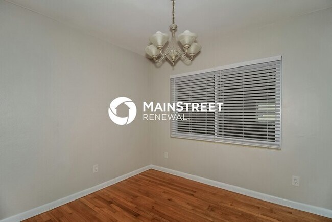 Building Photo - 3 Bedroom Pet-Friendly Home in Winter Park, FL with Main Street Renewal