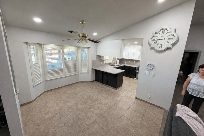 Foto del edificio - 18847 Arrowhead Dr