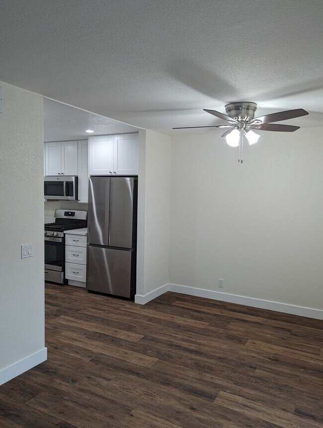 Foto del edificio - Fully Upgraded 3 Bed/2 Bath Condo - Poway