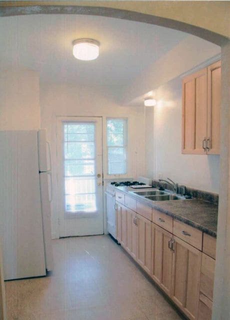  - 5227-5231 NW Radial Hwy