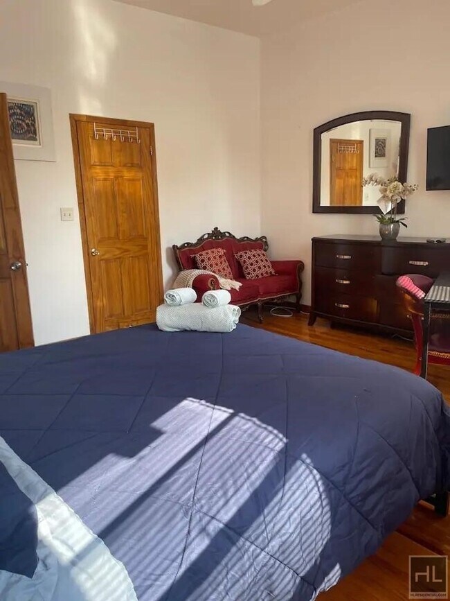 Building Photo - WASHINGTON AVENUE