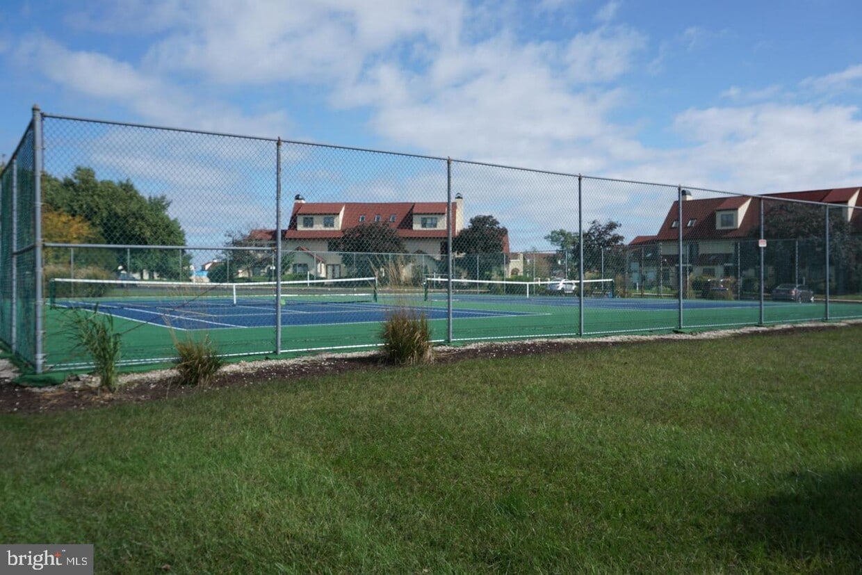 51E Queen Caroline Ct Unit 51, Chester, MD 21619 Condo for Rent in Chester, MD