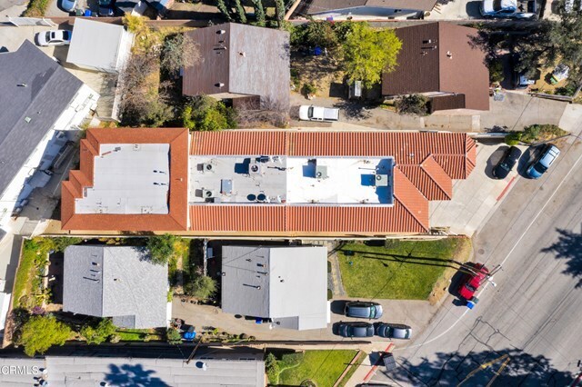 Foto del edificio - 2663 Montrose Ave