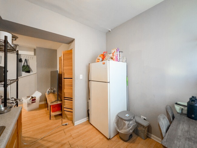 Building Photo - 2919 W McLean Ave