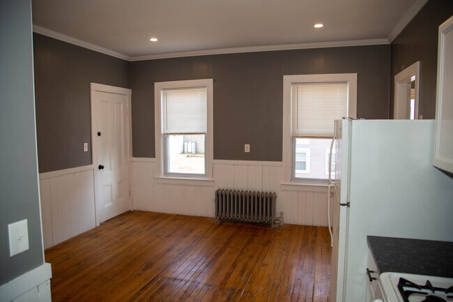 Foto del edificio - 95 Bradford Ave