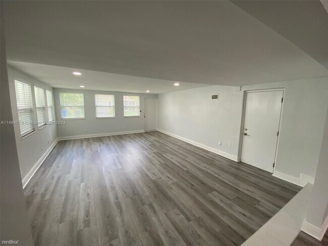 Foto del edificio - 3 br, 2 bath House - 1333 Tyler St # 0 1