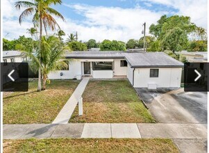 Building Photo - 840 NW 170th Terrace