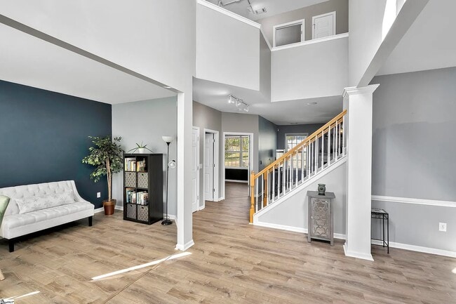 Building Photo - 504 Collingsworth Ln