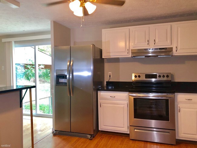 Foto del edificio - 3 br, 1.5 bath House - 4 Hallfield Ct